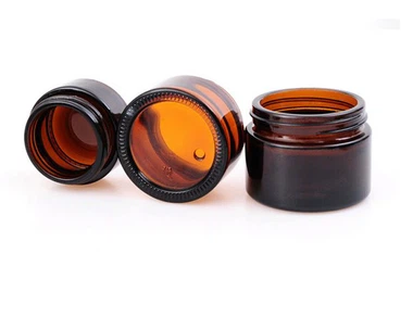 كيفية تمييز عملية صنع زجاجة من الزجاج